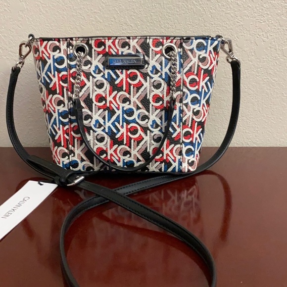 Calvin Klein Handbags - 👜CALVIN KLEIN MULTICOLOR CROSSBODY BAG!!